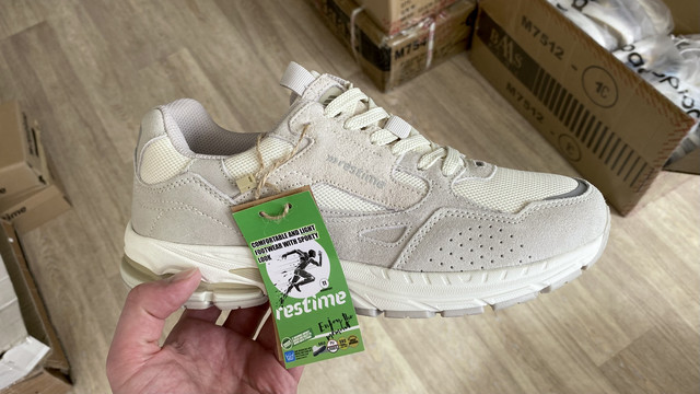 Жіночих кросівок Restime HMB24068 Жіночих кросівок Restime HMB24068