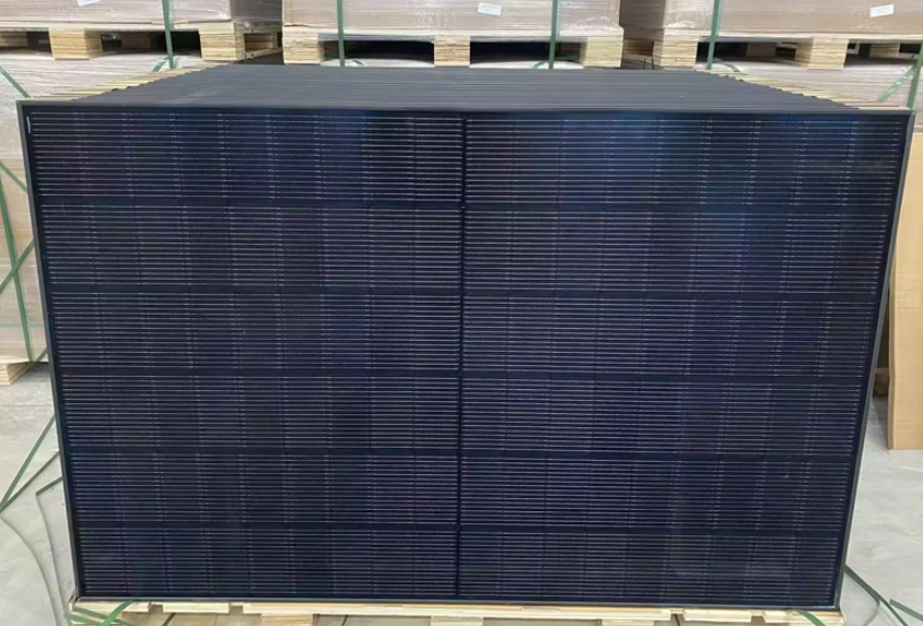 6846630803_w640_h640_684663080