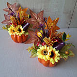 Осіння композиція гарбузом із декором., фото 3