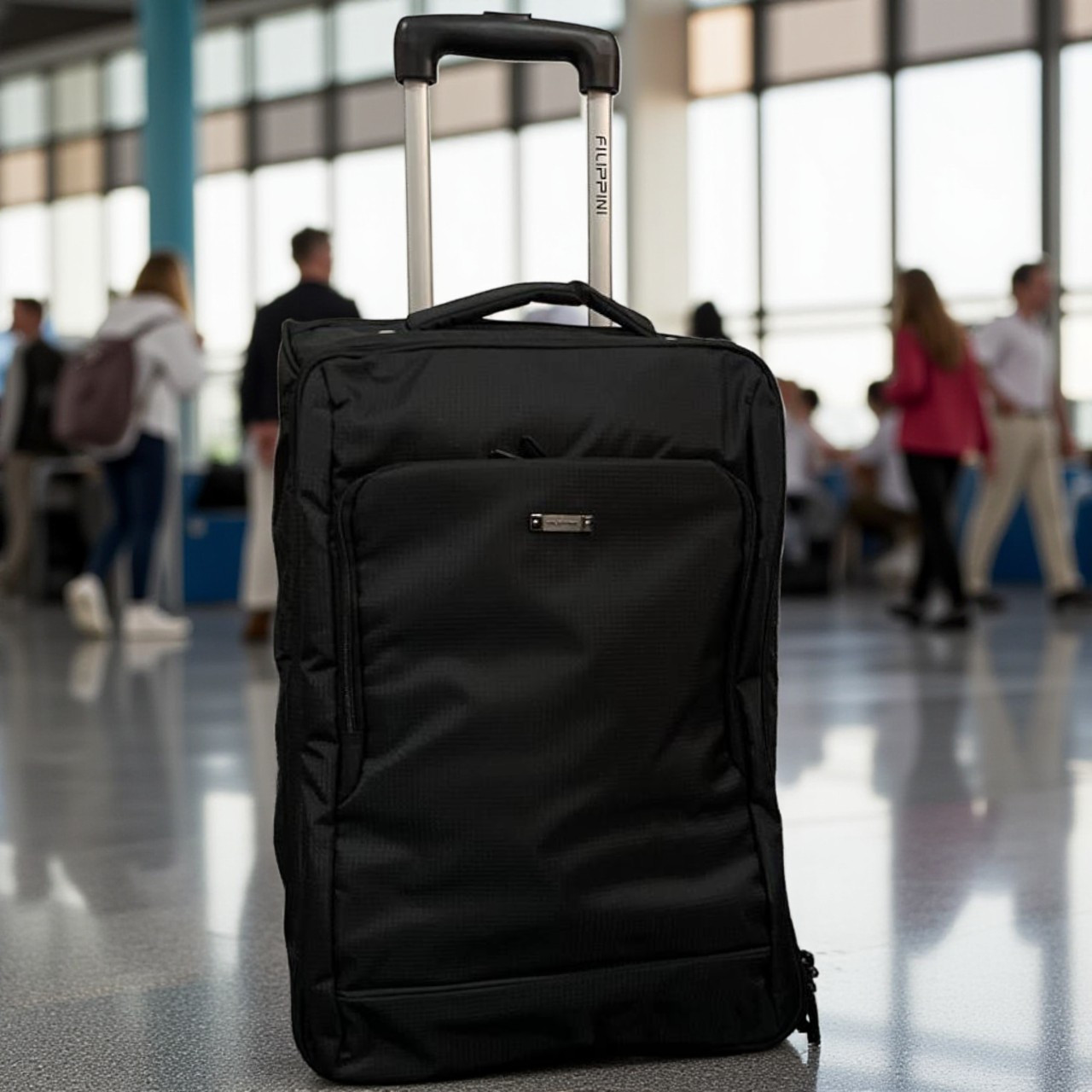 Дорожня маленька валіза 53х31х20 см для ручної поклажі Filippini, легка міцна, фото 1