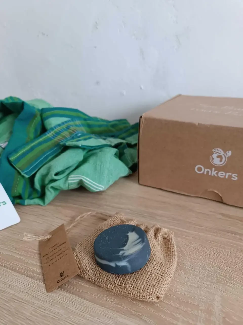 Подарунковий набір Onkers: бамбуковий халат L/XL (зелений) та натуральне мило — для SPA та домашнього догляду., фото 1