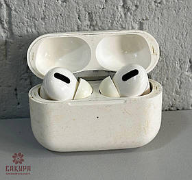 Навушники Apple AirPods Pro