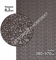 006 bissell коричнева гума набоєчна р. 380*570*6.2 мм