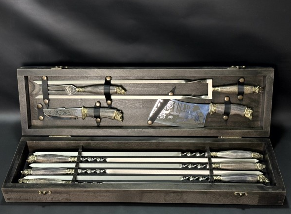 Набір шампурів "Полювання" 6 штук, подвійний шампур та аксесуари для м'яса у подарунковому дерев'яному кейсі з бука, фото 1