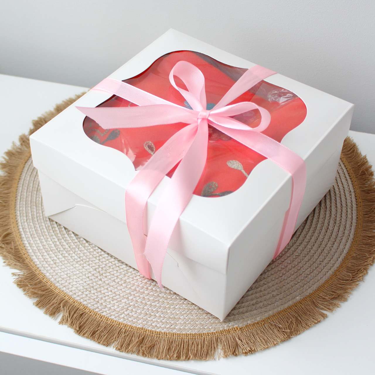 Коробочка подарункова 20х20х10см (біла з прозором віконцем) 100013, фото 1