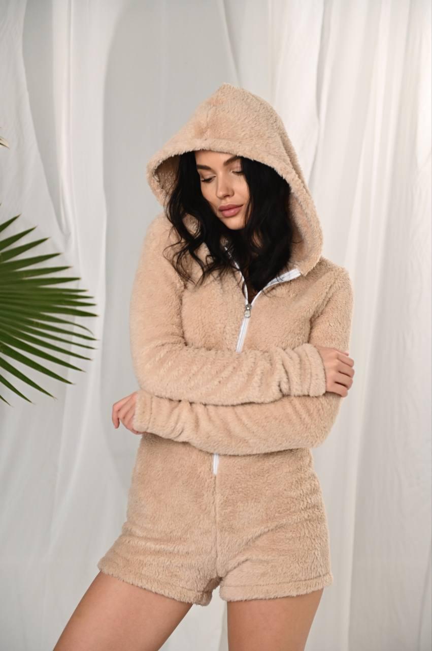 Домашній комбінезон піжамка бежевого кольору, фото 1