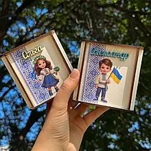 Скарбничка «Українець та Українка». Скарбничка 12 см. Подарунок школяреві. Подарунок учню дитячого садка