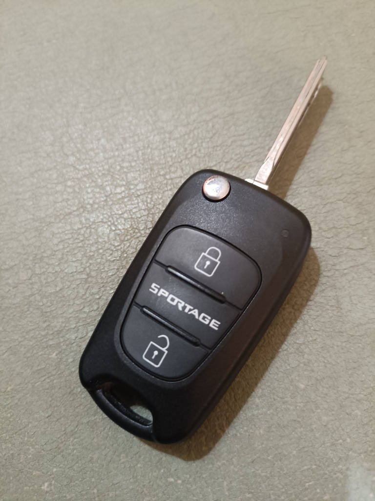 Корпус ключа Kia Sportage 3 (2012-2018) 2/3 кнопки лезо HY22 (TOY40) - фото покупців 1