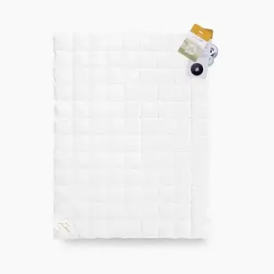 Постільний аксесуар AMZ Пухова ковдра 180x200 Basic Plus літня, пух 70%