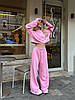 Рожевий стильний жіночий базовий костюм 2-ка: укорочений Кроп-світшот і широкі Штани на гумці, фото 2