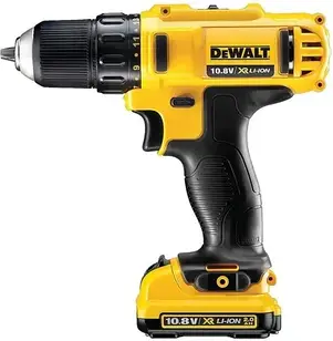 Шуруповерт DeWALT DCD710D2