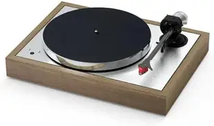 Програвач вінілових дисків Pro-Ject Classic Evo 2M Silver Walnut