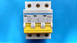 Автомат вимикач триполюсний 10А ВА47-29 D