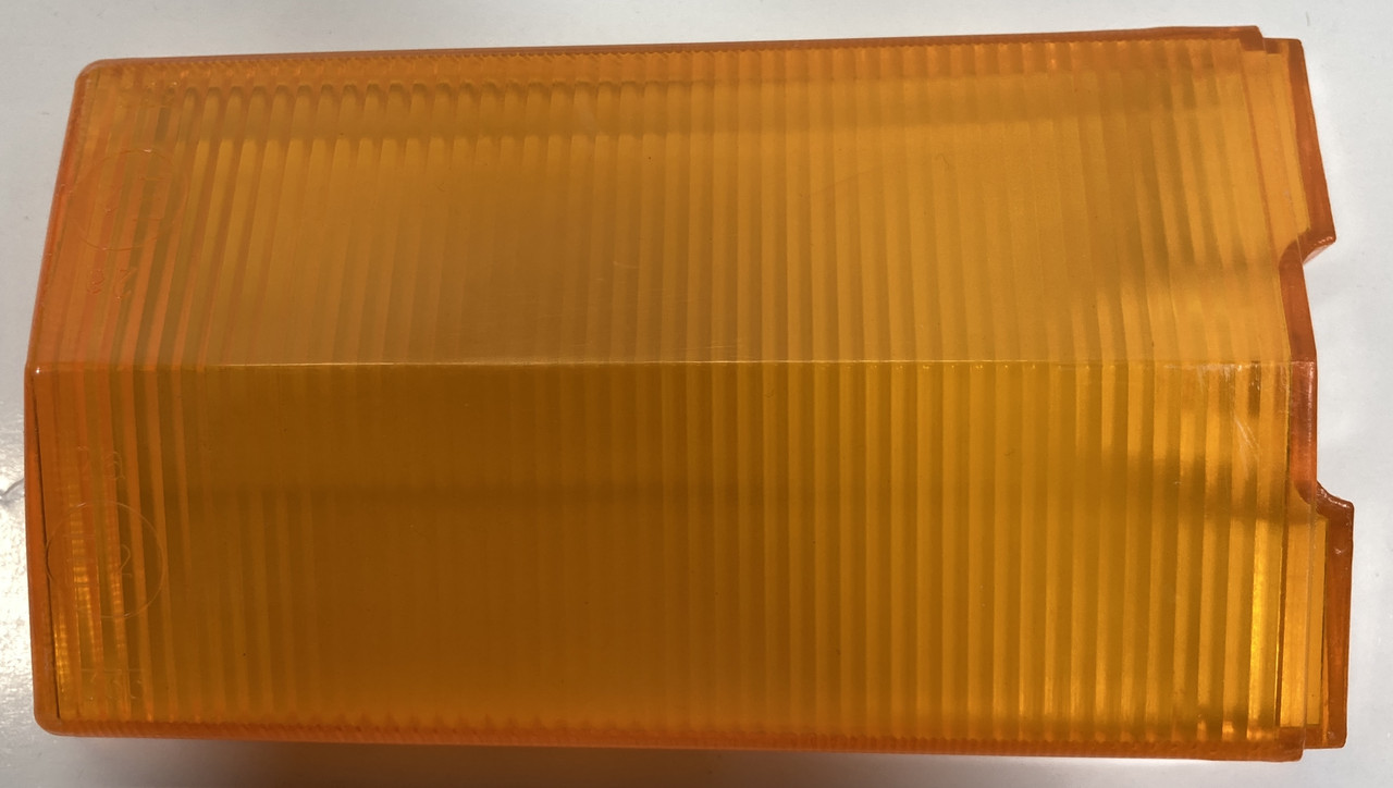 Скло розсіювач ліхтаря заднього жовте поворот ВАЗ 2101