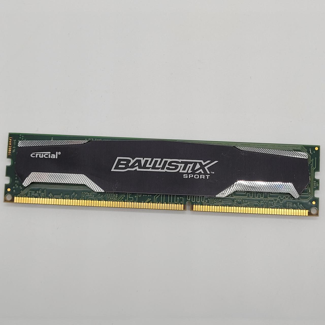 Ігрова оперативна пам'ять Crucial Ballistix Sport DDR3 8Gb 1333MHz PC3-10600U 2R8 CL9 (BLS8G3D1339DS1S00) Б/В
