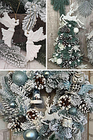 Новорічні та різдвяні подарунки та прикраси