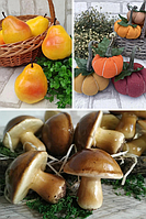 Муляжі, штучні ягоди, гриби, хлібобулочні вироби