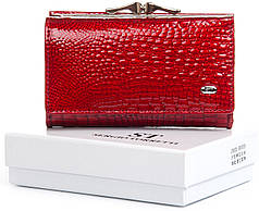 Гаманець червоний лаковий маленький шкіряний жіночий на кнопці три відсіки для купюр Sergio Torretti FEW214