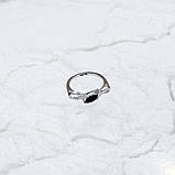 Срібне кільце Proba з натуральним сапфіром 0.62ct, фіанітами, вага виробу 2,42 г (2168782) 18 розмір, фото 6