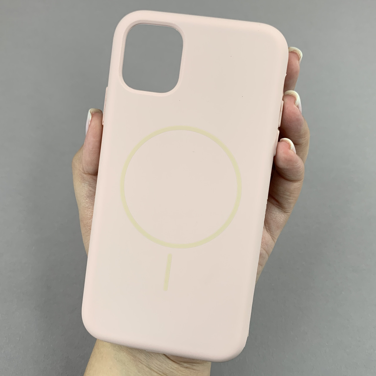 Чохол для iPhone 11 силіконовий кейс з мікрофіброю з MagSafe на айфон 11 пудровий w01r