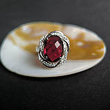 Срібне кільце Proba зі штучним гранатом nano 4.925ct, фіанітами, вага виробу 5,21 г (60002303) 17, фото 3