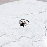 Срібне кільце Proba з натуральним сапфіром 2.13ct, фіанітами, вага виробу 3,03 г (2162612) 18.5 розмір, фото 6