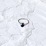 Срібне кільце Proba з натуральним сапфіром 1.651ct, фіанітами, вага виробу 2,36 г (2162681) 17.5 розмір, фото 6