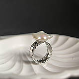 Срібне кільце Proba з натуральними перлами барочним, вага виробу 6,38 г (2185161) 19 розмір, фото 3