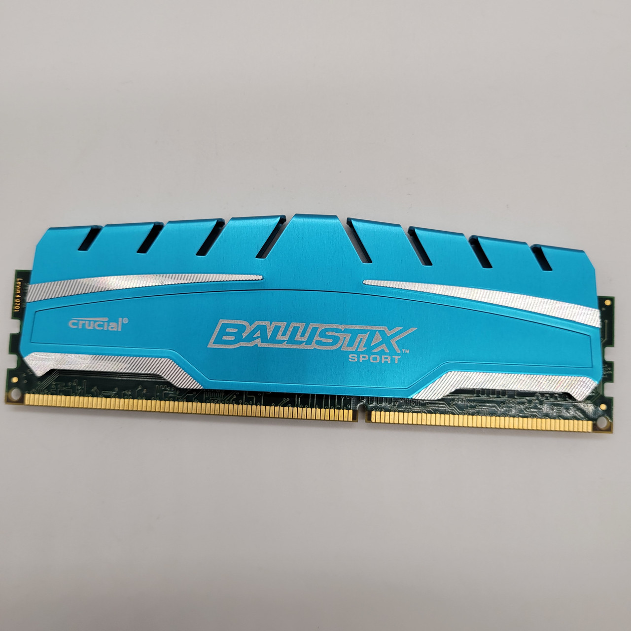 Ігрова оперативна пам'ять Crucial Ballistix Sport DDR3 8Gb 1866MHz PC3-14900U 2R8 CL10 (BLS8G3D18ADS3) Б/В