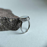 Срібне кільце Proba з натуральним перламутром, фіанітами, вага виробу 4,46 г (60002272) 18 розмір, фото 2