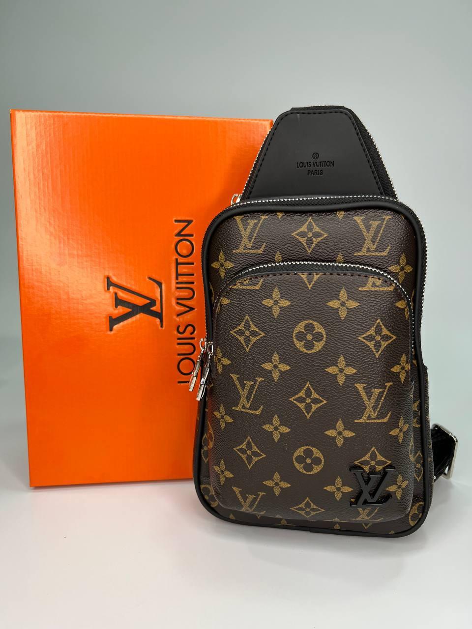 Чоловіча сумка слінг Луї Вітон Нагрудна туристична Louis Vuitton шкіряна через плече Ділова сумка коричнева, фото 1