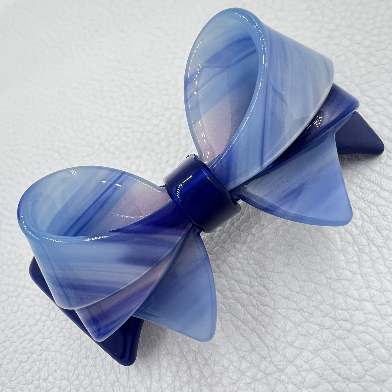 Шпилька автомат для волосся елегантний бантик синього блакитного кольору з перламутром довжина 9 см висота 3 см