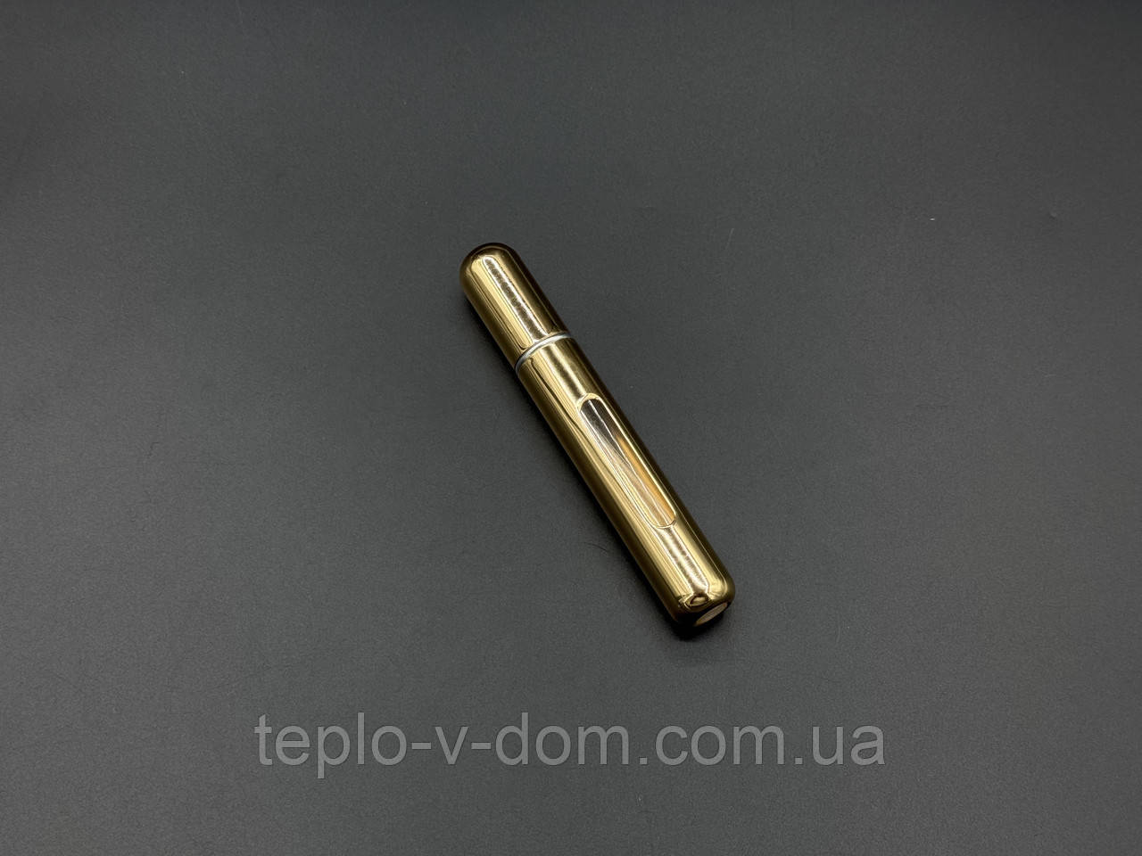 Атомайзер для спрей-духів з отвором для наповнення 109х17мм на 8мл. Світло - золотий колір, глянцевий.