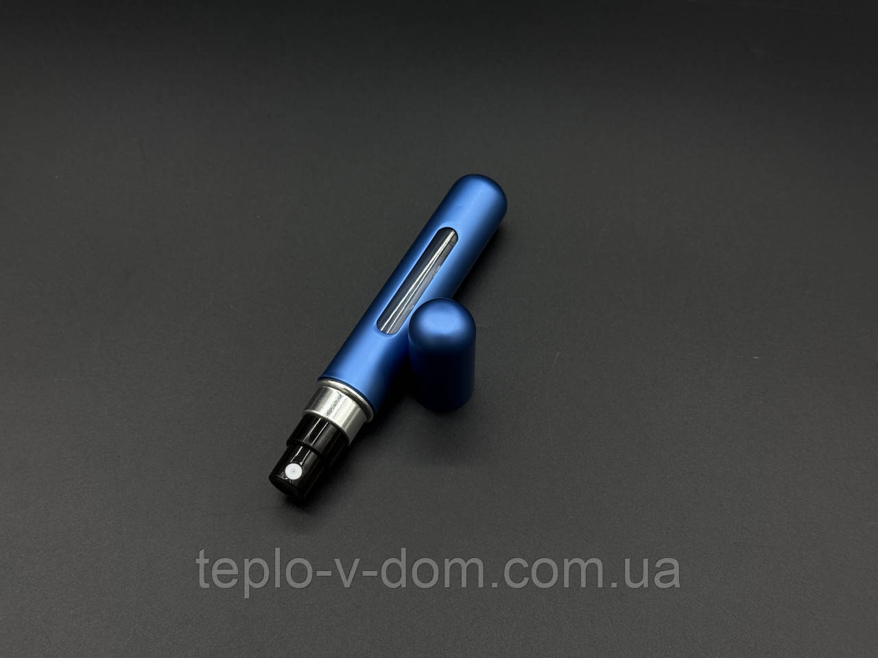Атомайзер для спрей-духів з отвором для наповнення 109х17мм на 8мл. Синій колір, матовий.