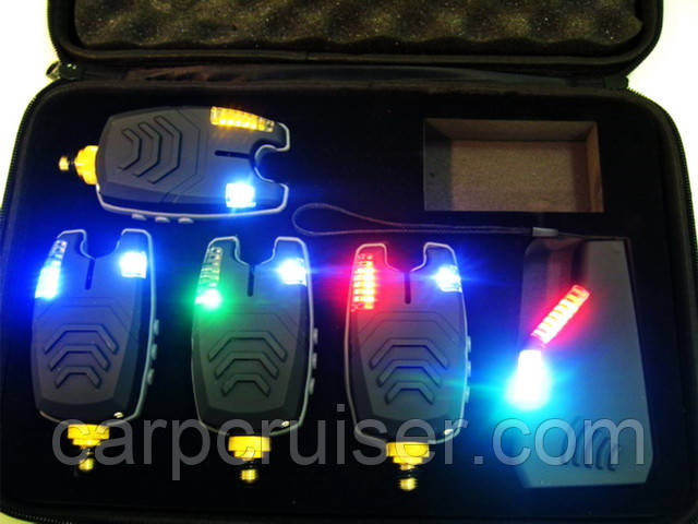 Carp Cruiser® FA210-4 Набор карповых электронных cигнализаторов поклевки (4+1) с беспроводным радио пейджером Carp Cruiser® FA210-4 Набор карповых электронных cигнализаторов поклевки (4+1) с беспроводным радио пейджером