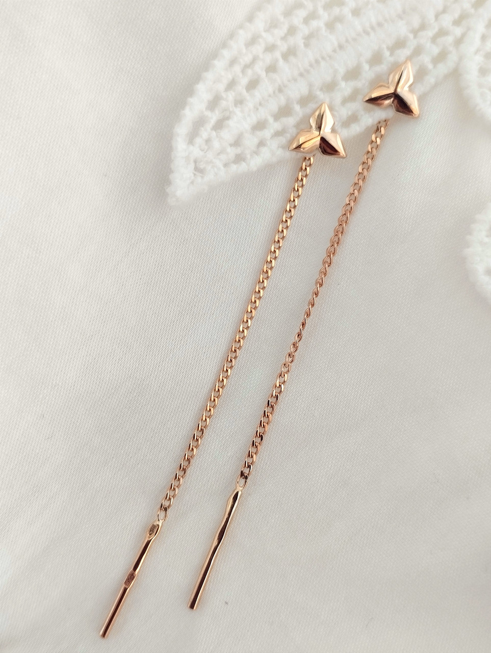 Золоті сережки на ланцюжку