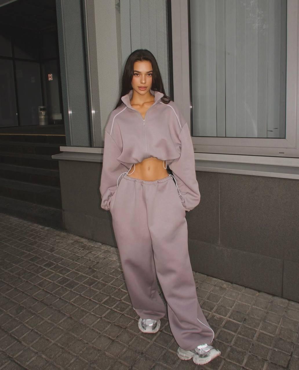 Бежевий жіночий повсякденний теплий костюм-двійка осінь-зима з тринитки на флісі: Штани та Худі на блискавці, фото 1