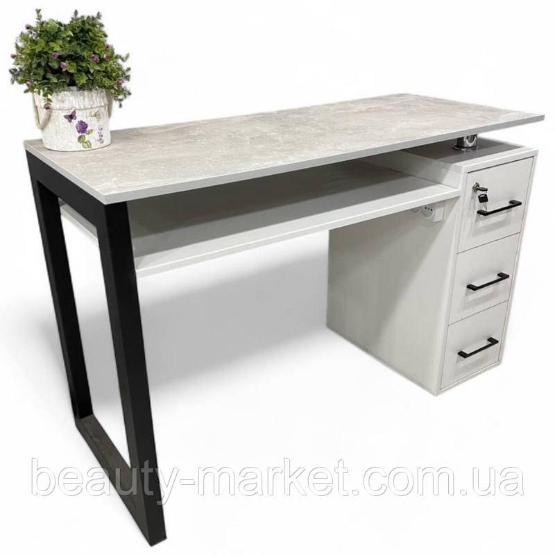 Манікюрний стіл Star