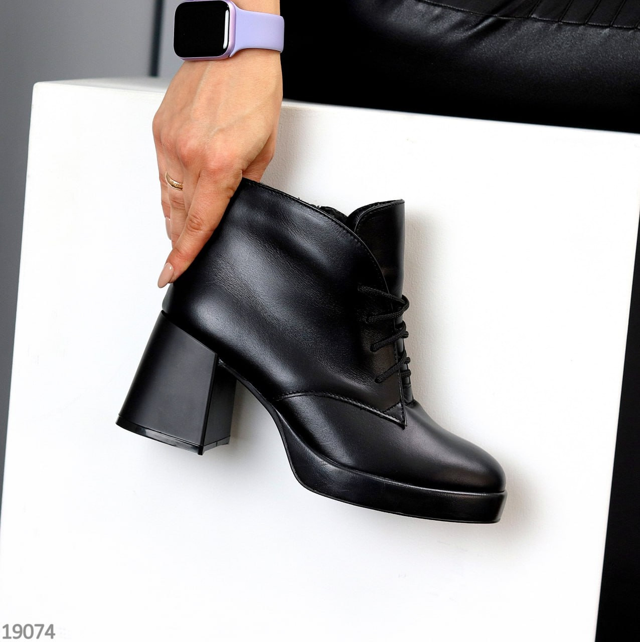 Шикарні чорні ботильйони натуральна шкіра на стійких підборах 38, фото 1