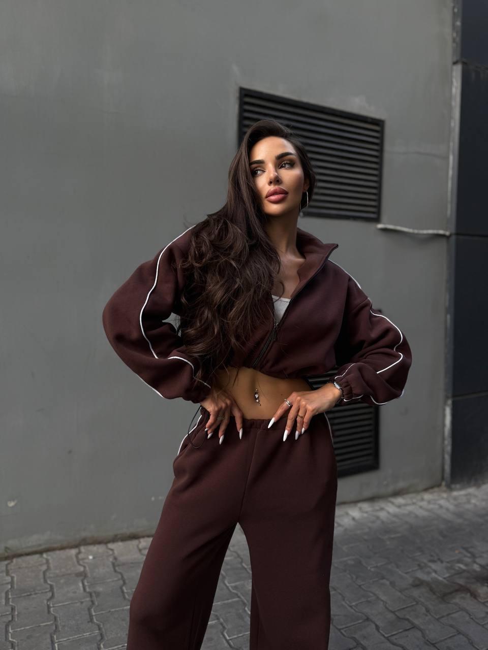 Коричневий жіночий повсякденний теплий костюм-двійка осінь-зима з тринитки на флісі: Штани та Худі на блискавці, фото 1