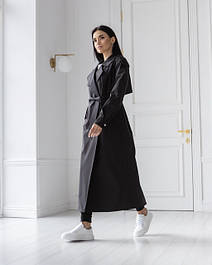 Тренчі, плащі, вітровки