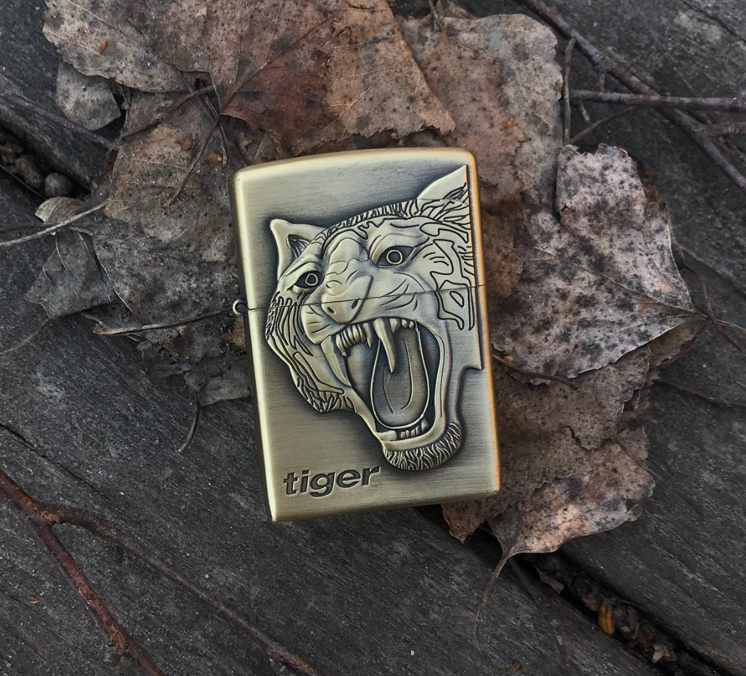 Бензинова запальничка Zippo «Tiger», фото 1