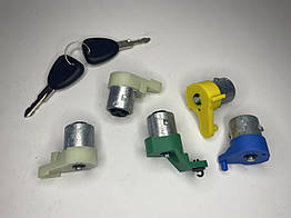 Личинка замка дверей (5 шт.) Renault Kangoo 1, Nissan Kubistar (1997-2008), 7701472590