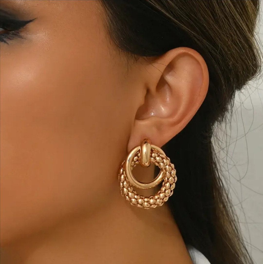 Сережки кільця трендова модель, колір золото, фото 1