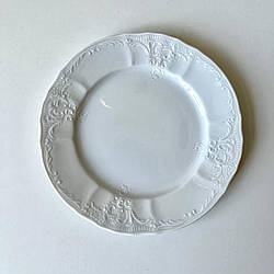 Тарілка 17 см Thun Bernadotte біла 001100