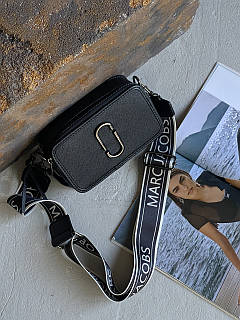 Сумка жіноча Marc Jacobs Snapshot  на широкому ременці чорний