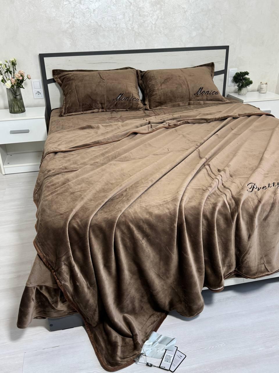 Велюрова постільна білизна Моніка з простинею на резинці Євро Коричневий