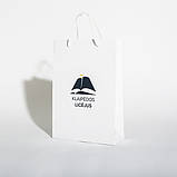 Пакет ламінований з лого та білим шнурком 20×30×10 см Якісний крейдований папір 200 г/м² білого кольору, фото 6
