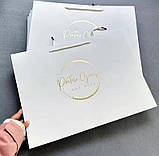 Пакет місткий з білим шнурком і лого розміром 40×30×12 см Крейдований ламінований матовий папір, фото 6