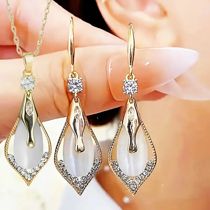 Набір прикрас жіночий сережки і кулон золотистий з бежевими каменями AurumLux007, фото 1